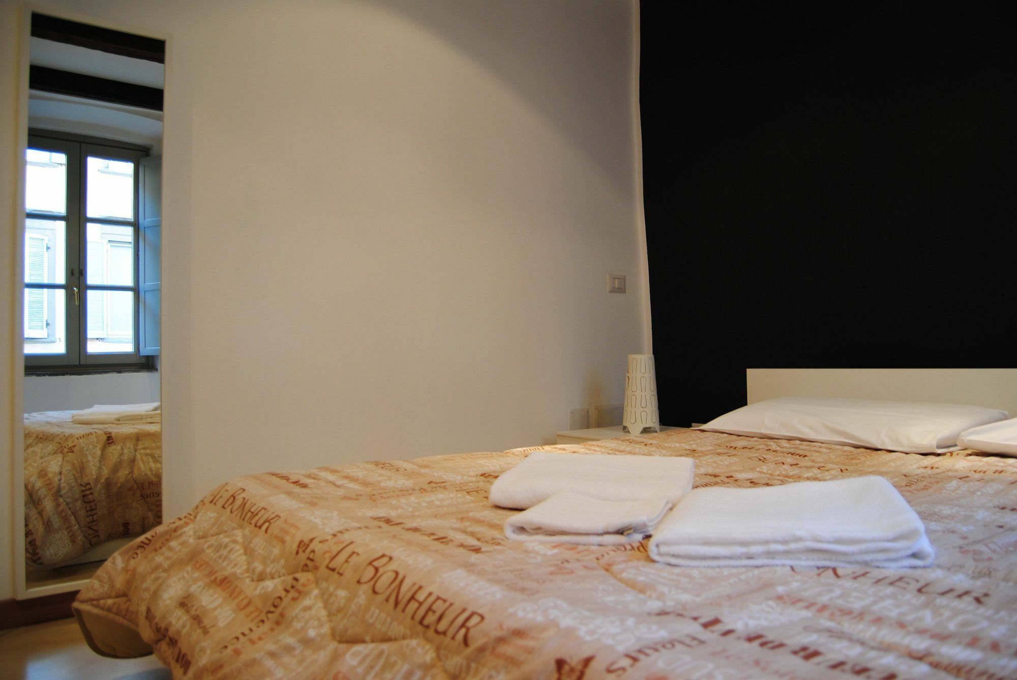 Suite Tower Bergamo Luaran gambar